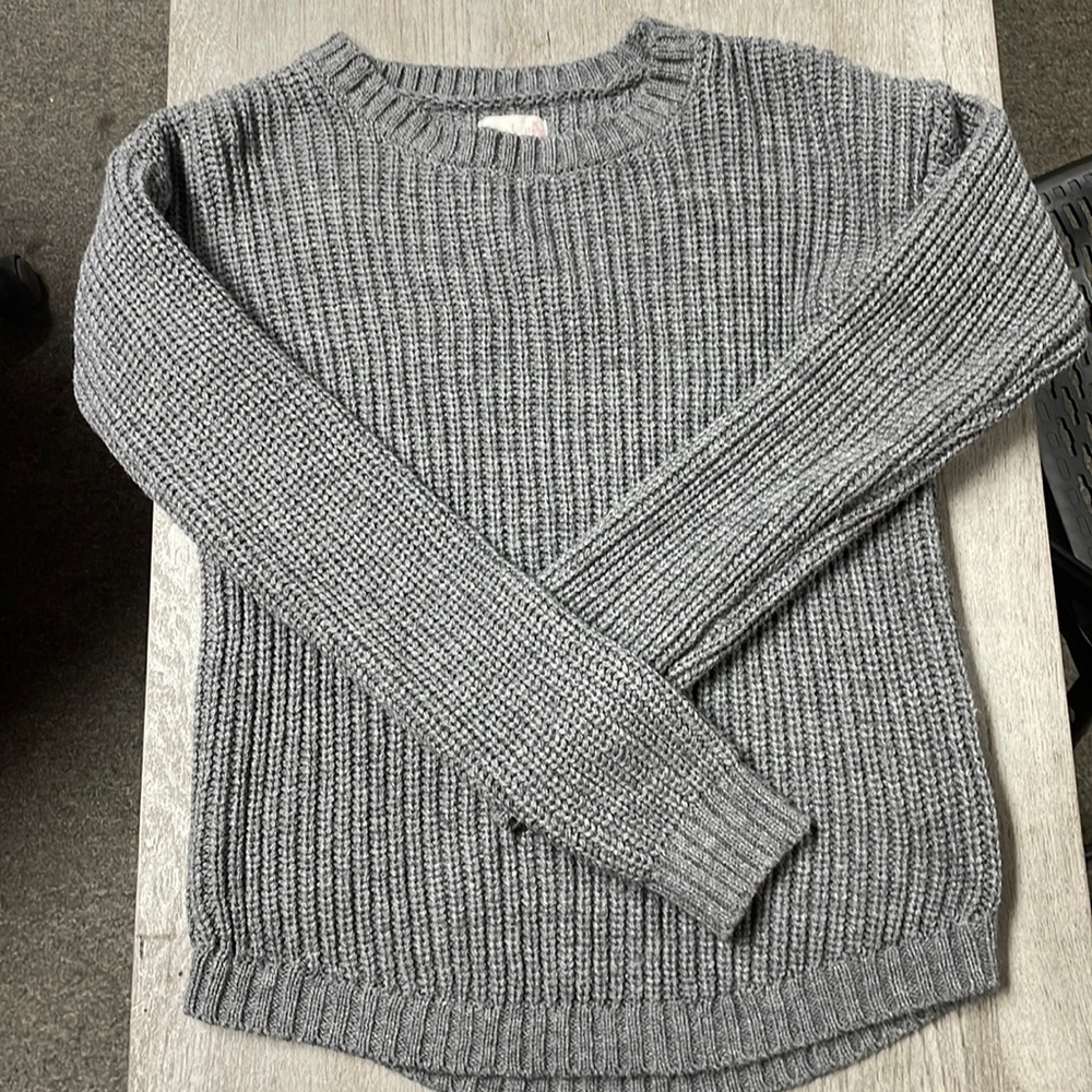 Kohls SO brand sweater